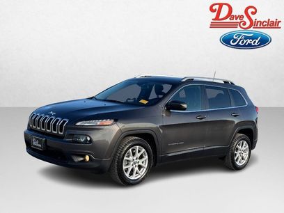 Used 2018 Jeep Cherokee Latitude Plus w/ Cold Weather Group