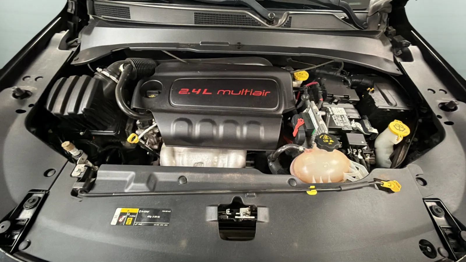 Used 2018 Jeep Compass Latitude w/ Popular Equipment Group FWD image 22