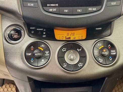Used 2009 Toyota RAV4 Limited AWD/4WD image 17