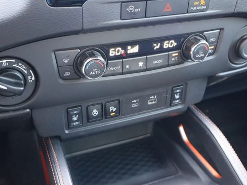 Used 2023 Nissan Frontier PRO-4X w/ Pro Convenience Package AWD/4WD image 23