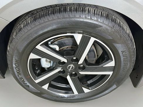Used 2024 Nissan Sentra SV FWD image 16