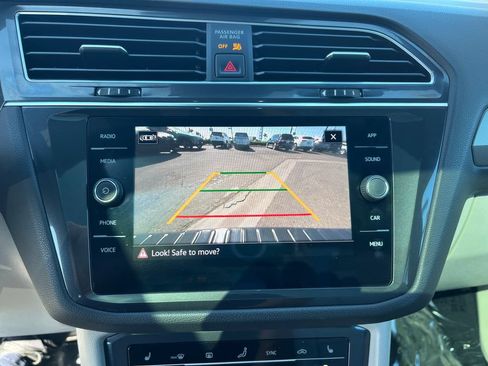 Used 2023 Volkswagen Tiguan SE R-Line FWD image 20