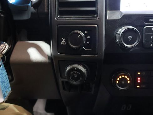 Used 2019 Ford F150 XLT w/ Equipment Group 302A Luxury image 29