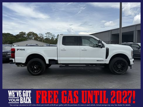 New 2026 Ford F250 Lariat w/ Black Appearance Package AWD/4WD image 3