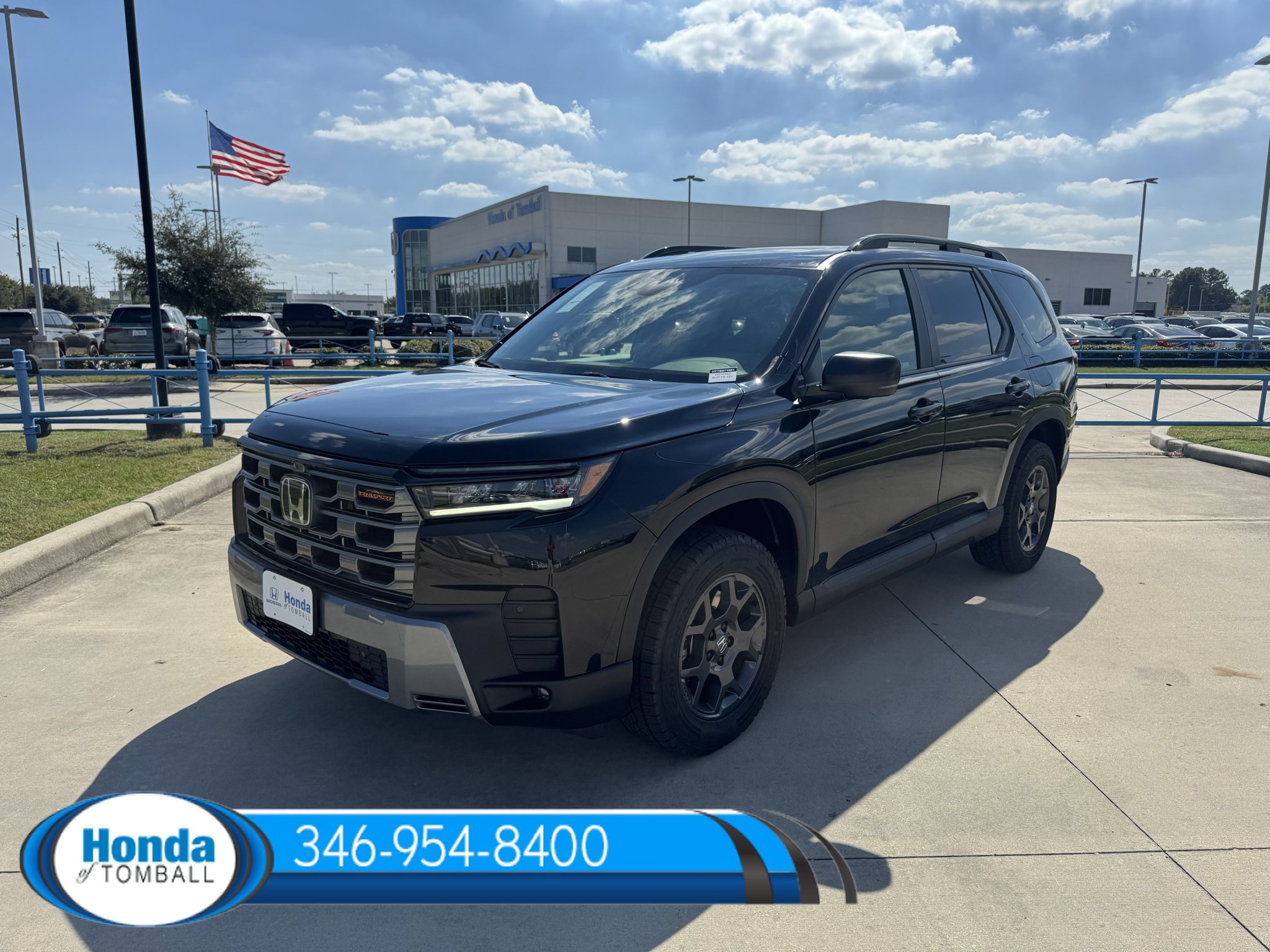 New 2026 Honda Pilot TrailSport image 3