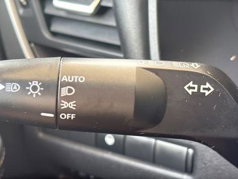 Used 2023 Nissan Rogue SV AWD/4WD image 23