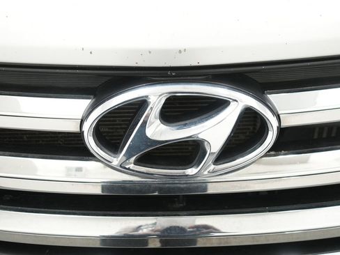 Used 2014 Hyundai Santa Fe Sport 2.0T w/ Technology Package 05 AWD/4WD image 11