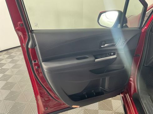 New 2026 Toyota Sienna Platinum AWD/4WD image 14