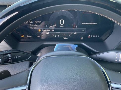 Used 2024 GMC Acadia AT4 w/ Super Cruise Package AWD/4WD image 4