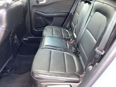 Used 2023 Ford Escape Platinum AWD/4WD image 10