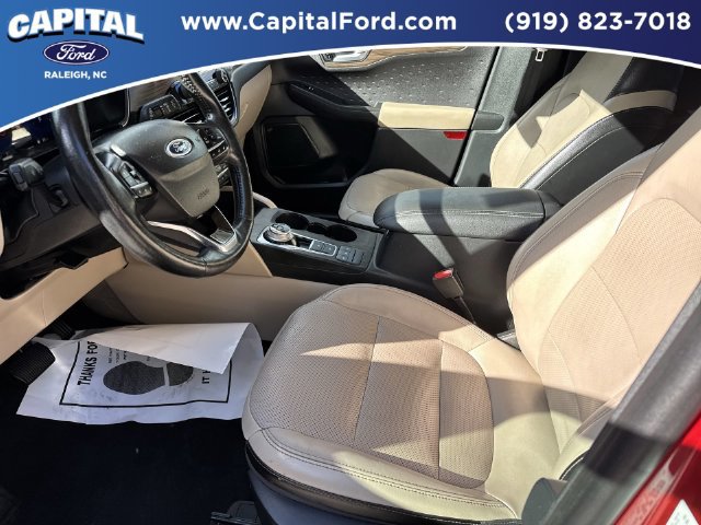 Certified 2020 Ford Escape Titanium FWD image 19