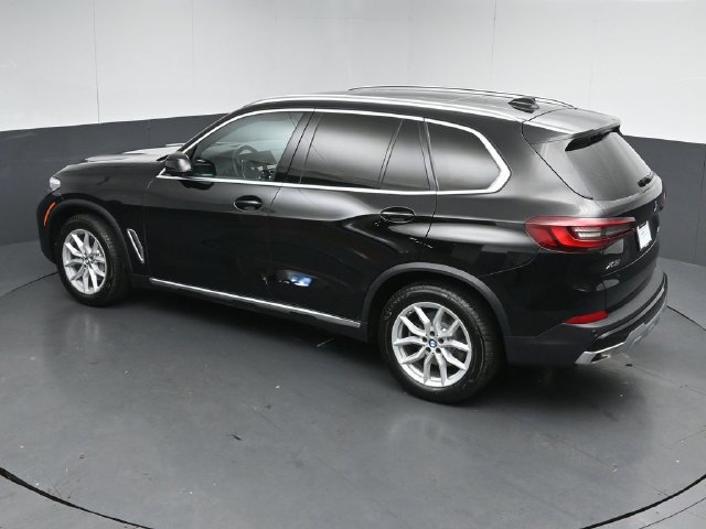Used 2023 BMW X5 xDrive40i w/ Premium Package AWD/4WD image 49