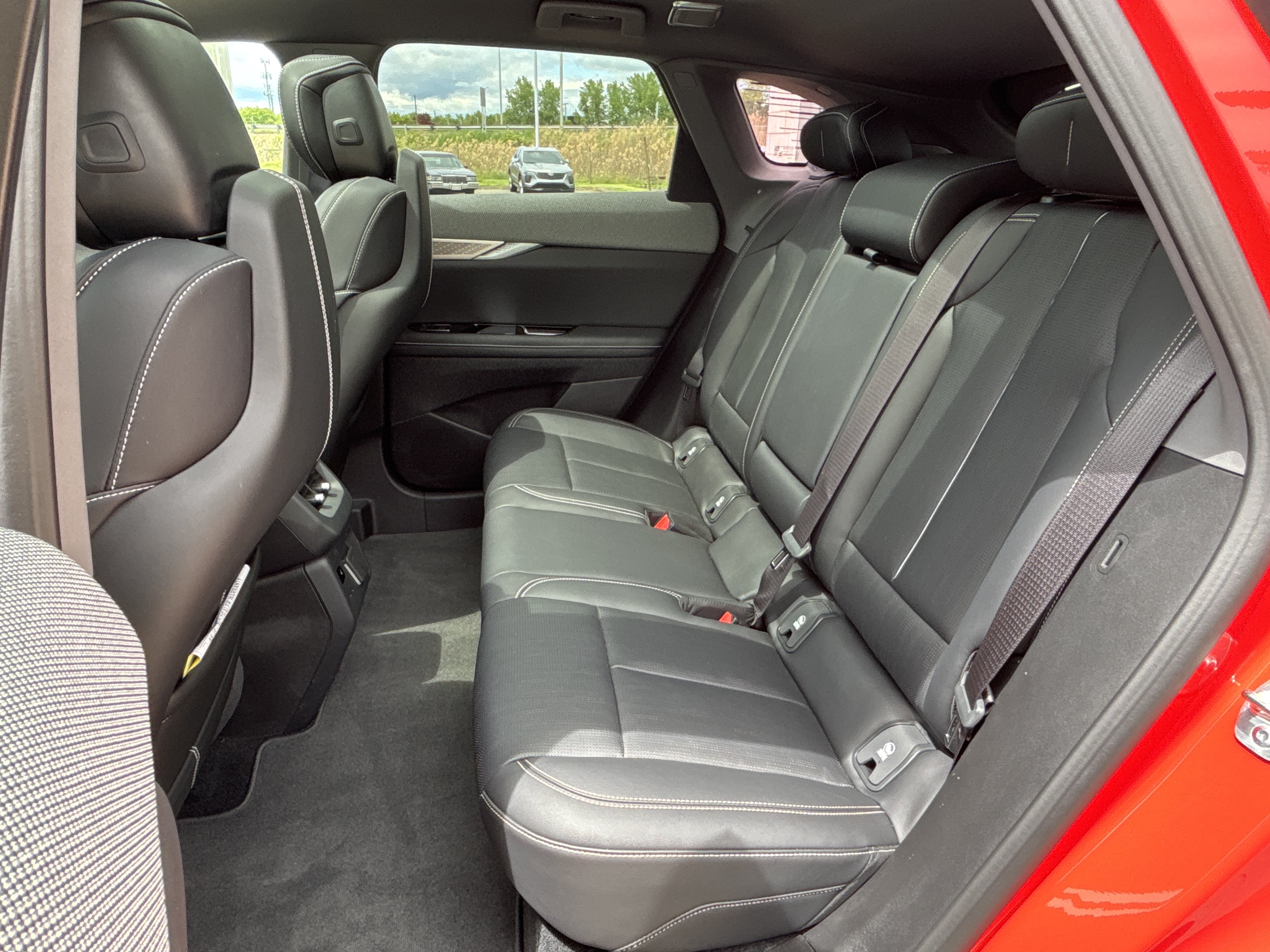 Used 2025 Cadillac Optiq Sport 2 AWD/4WD image 29