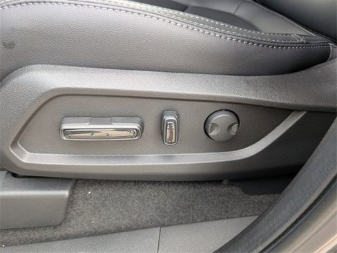 New 2025 Honda Pilot Touring image 16