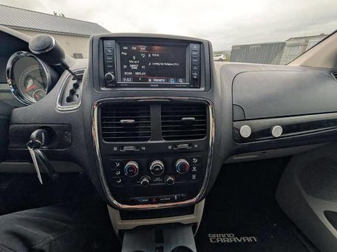 Used 2012 Dodge Grand Caravan Crew w/ Crew Value Pkg FWD image 36