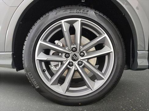 Used 2025 Audi Q3 2.0T Premium w/ Convenience Package AWD/4WD image 33