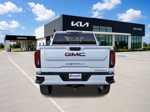Used 2022 GMC Sierra 2500 Denali w/ Technology Package AWD/4WD image 6