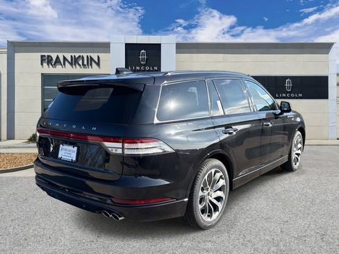 New 2026 Lincoln Aviator 2WD w/ Jet Appearance Package image 7
