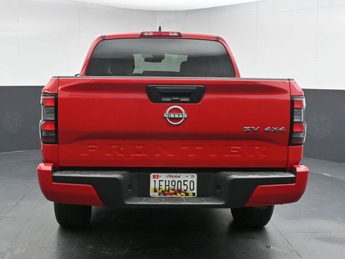 Used 2023 Nissan Frontier SV image 7