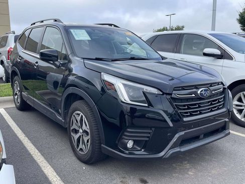 Used 2024 Subaru Forester Premium AWD/4WD image 1