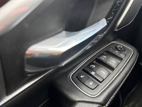 Certified 2022 RAM 1500 Laramie image 28