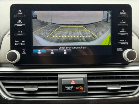 Used 2020 Honda Accord Sport image 25