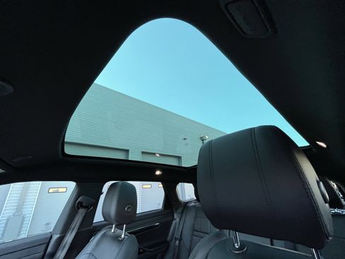 Used 2021 Land Rover Range Rover Evoque S image 26