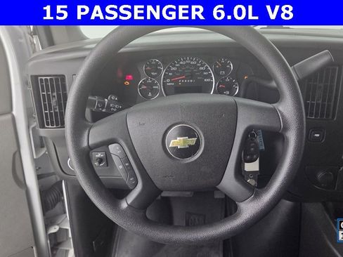 Used 2018 Chevrolet Express 3500 LT w/ LT Preferred Equipment Group image 12