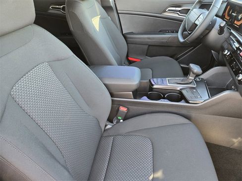 New 2026 Kia Sportage LX w/ LX Convenience Package image 10