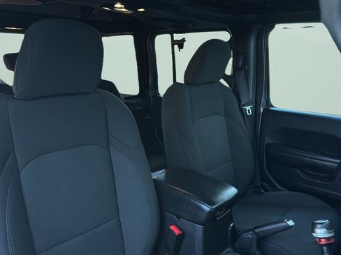 Used 2020 Jeep Wrangler Unlimited Sport AWD/4WD image 30