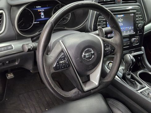 Used 2017 Nissan Maxima SR w/ Midnight Edition FWD image 15