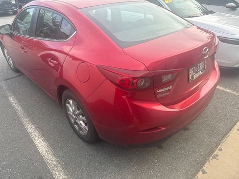 Used 2018 MAZDA MAZDA3 Sport w/ Preferred Equipment Package FWD image 7