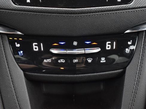 Certified 2024 Cadillac XT5 Premium Luxury w/ LPO, Floor Liner Package image 18