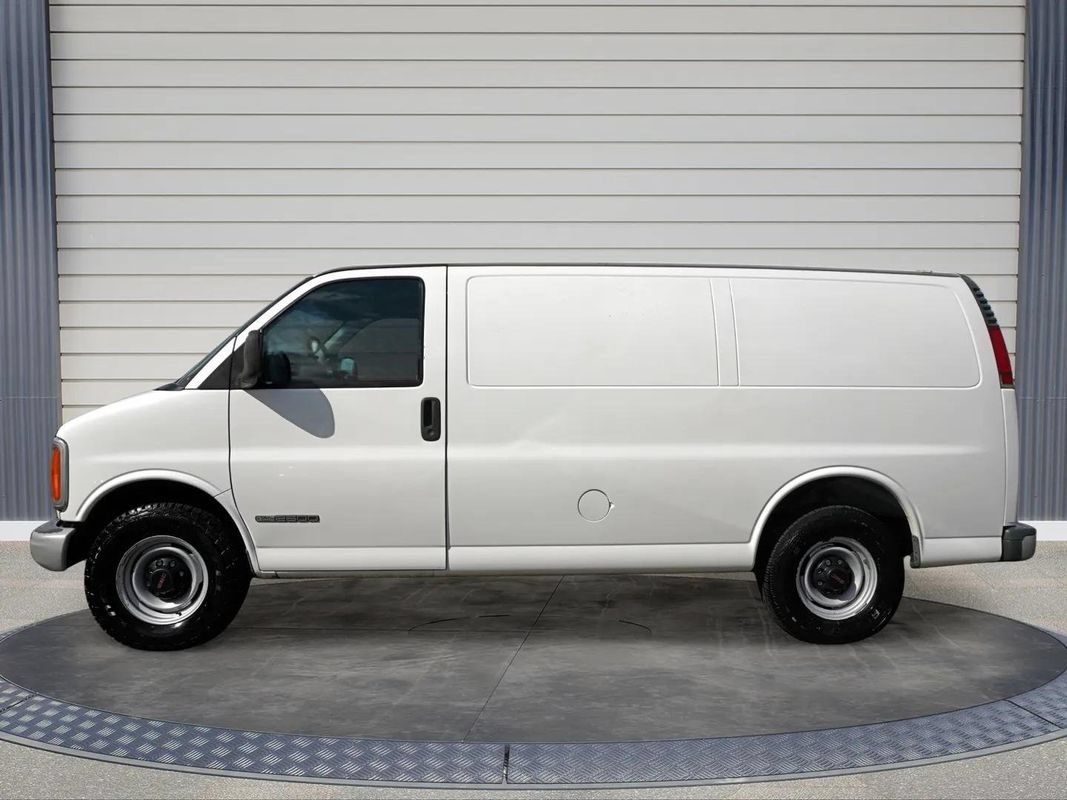 Used 1997 GMC Savana 2500 RWD image 6