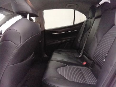 Used 2024 Toyota Camry SE image 39