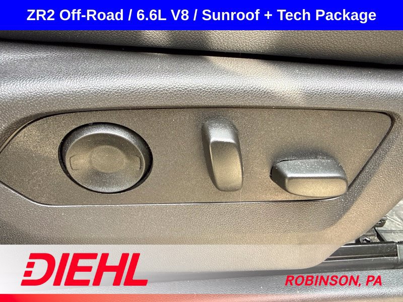 Used 2025 Chevrolet Silverado 2500 ZR2 w/ Technology Package AWD/4WD image 16