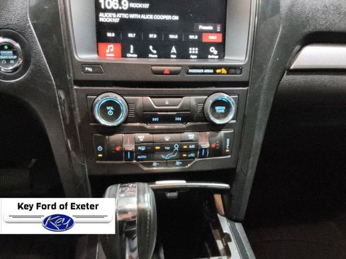 Used 2018 Ford Explorer XLT w/ Equipment Group 202A AWD/4WD image 35
