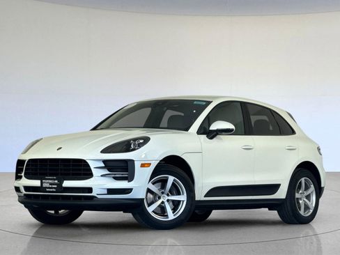 Certified 2020 Porsche Macan image 1