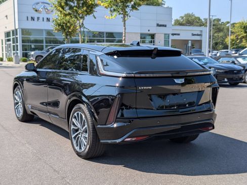 Used 2024 Cadillac Lyriq Sport RWD image 5