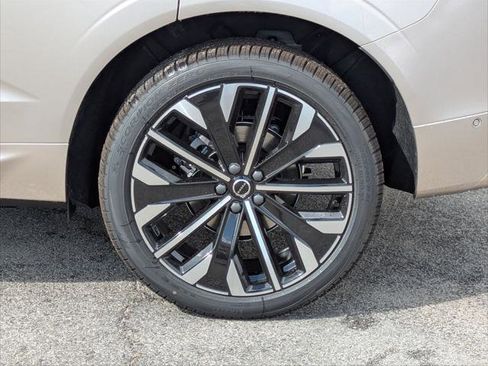 New 2026 Volvo XC60 B5 Ultra w/ Protection Package Premier image 6