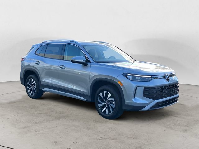 Certified 2025 Volkswagen Tiguan S AWD/4WD image 7