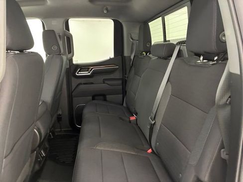 Used 2022 Chevrolet Silverado 1500 LT w/ Z71 Off-Road Package image 18