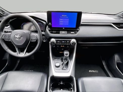 Used 2025 Toyota RAV4 XSE AWD/4WD image 16