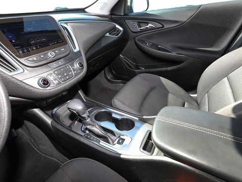 Used 2024 Chevrolet Malibu LT image 18