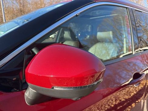 Used 2023 Nissan Rogue SL w/ SL Premium Package image 10