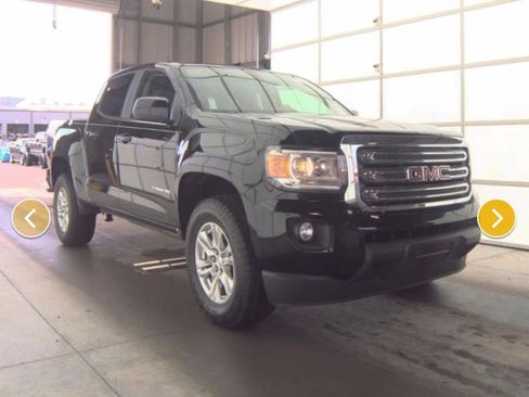 Used 2019 GMC Canyon SLE w/ SLE Convenience Package image 3