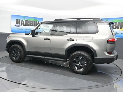 Used 2026 Lexus GX 550 w/ Accessory Package (CT) AWD/4WD image 3