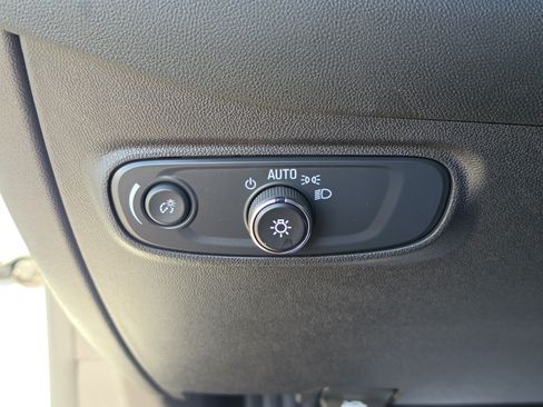 Used 2024 Chevrolet Equinox LT w/ LPO, Cargo Package FWD image 32