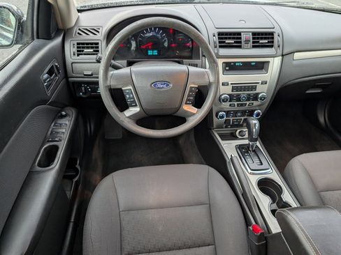 Used 2012 Ford Fusion SE image 3