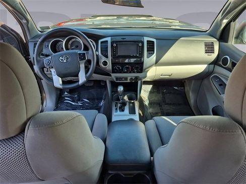 Used 2014 Toyota Tacoma 4x4 Double Cab w/ TRD Off-Road Package image 12